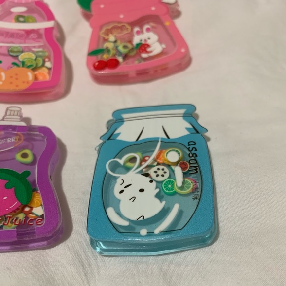 Magnet Shaker Juice Bottles and Jelly Jars Set of 4 - Picture 6 of 14